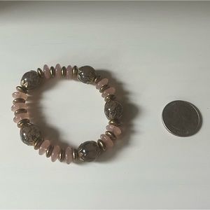 Stretchy Pink and Gold Beaded Bracelet 💗